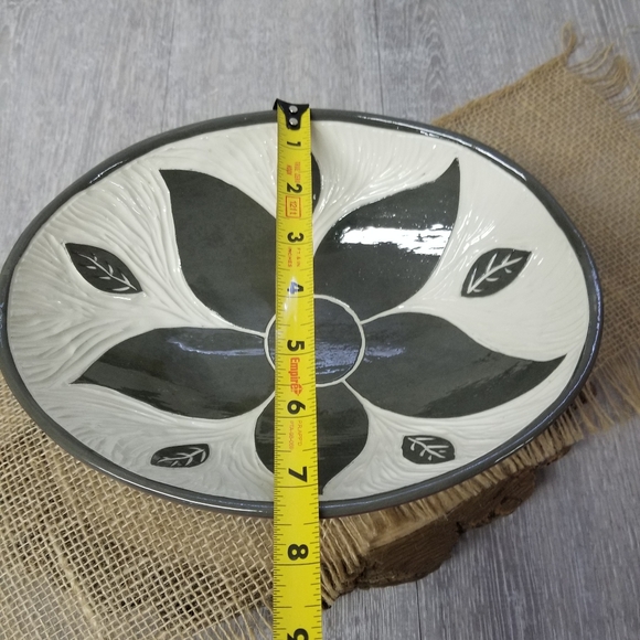 Gorgeous handcrafted decor bowl - Picture 8 of 12